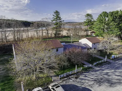 2518 U.s. 202 Winthrop ME 04364