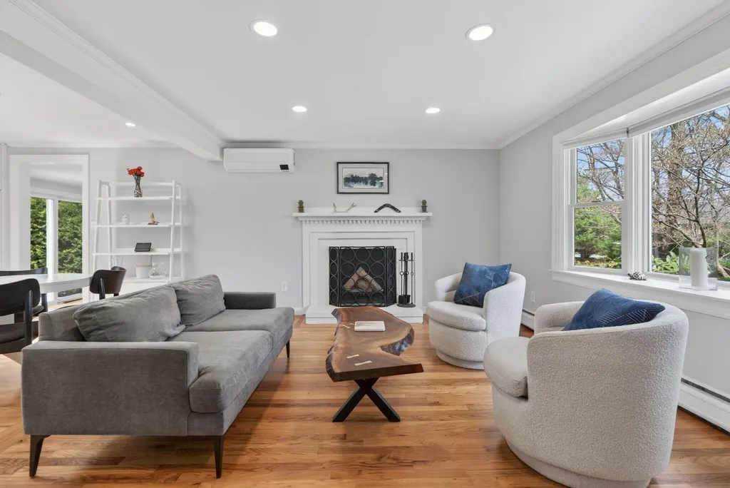 3 Whitney Road Falmouth ME 04105