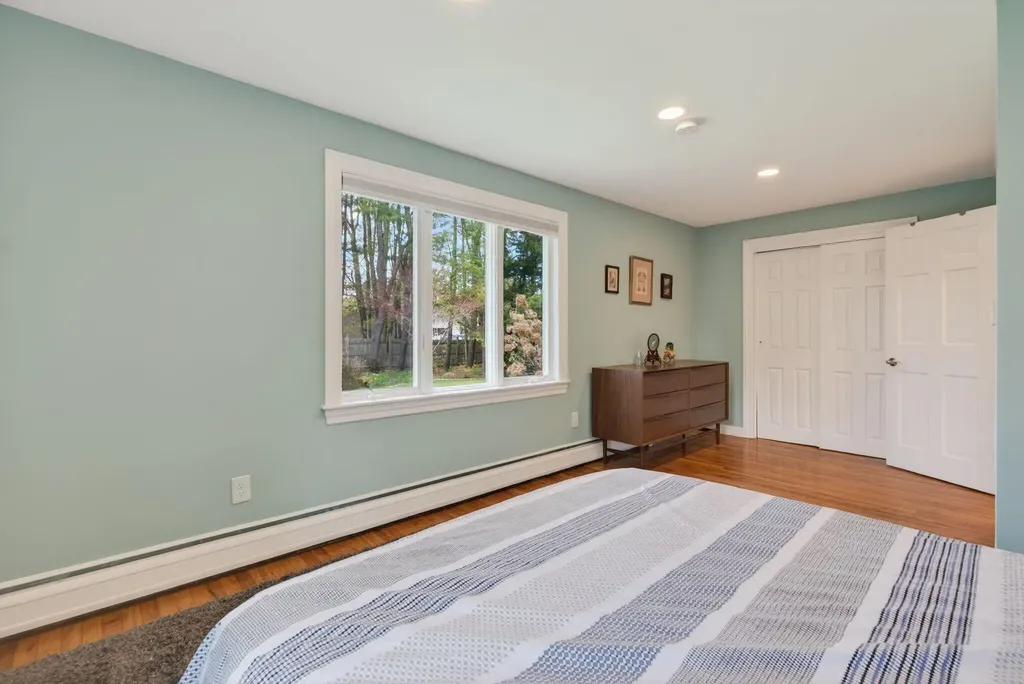 3 Whitney Road Falmouth ME 04105
