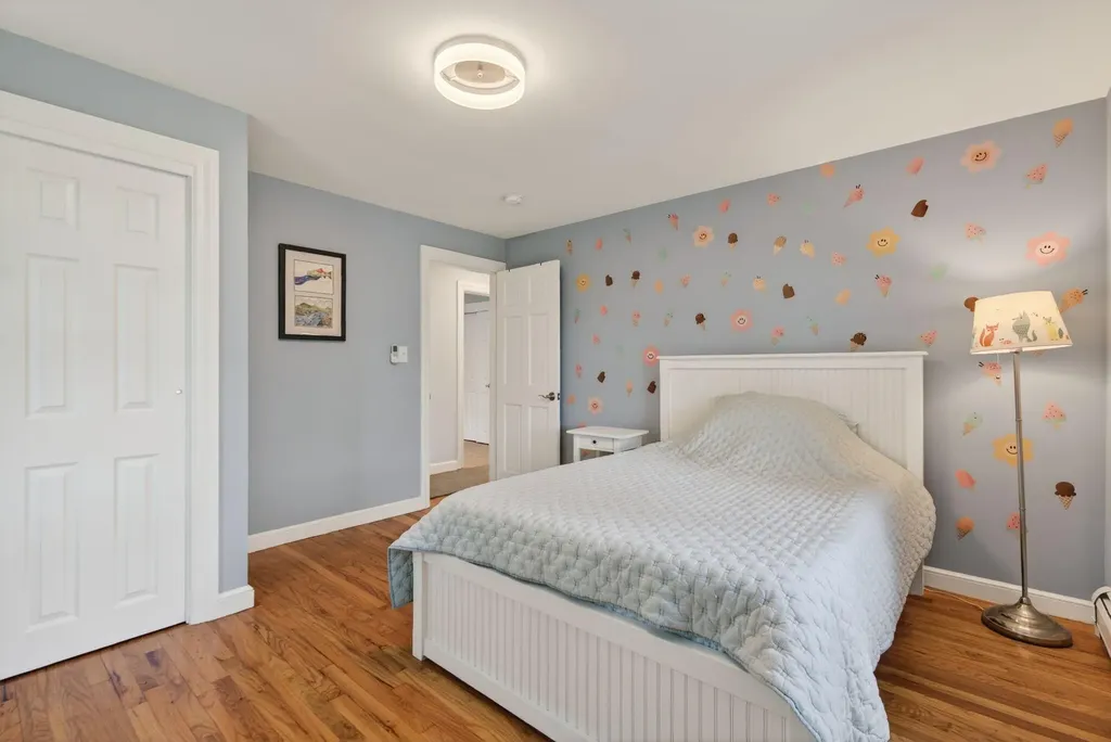 3 Whitney Road Falmouth ME 04105
