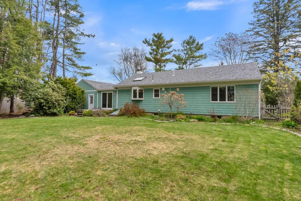 3 Whitney Road Falmouth ME 04105