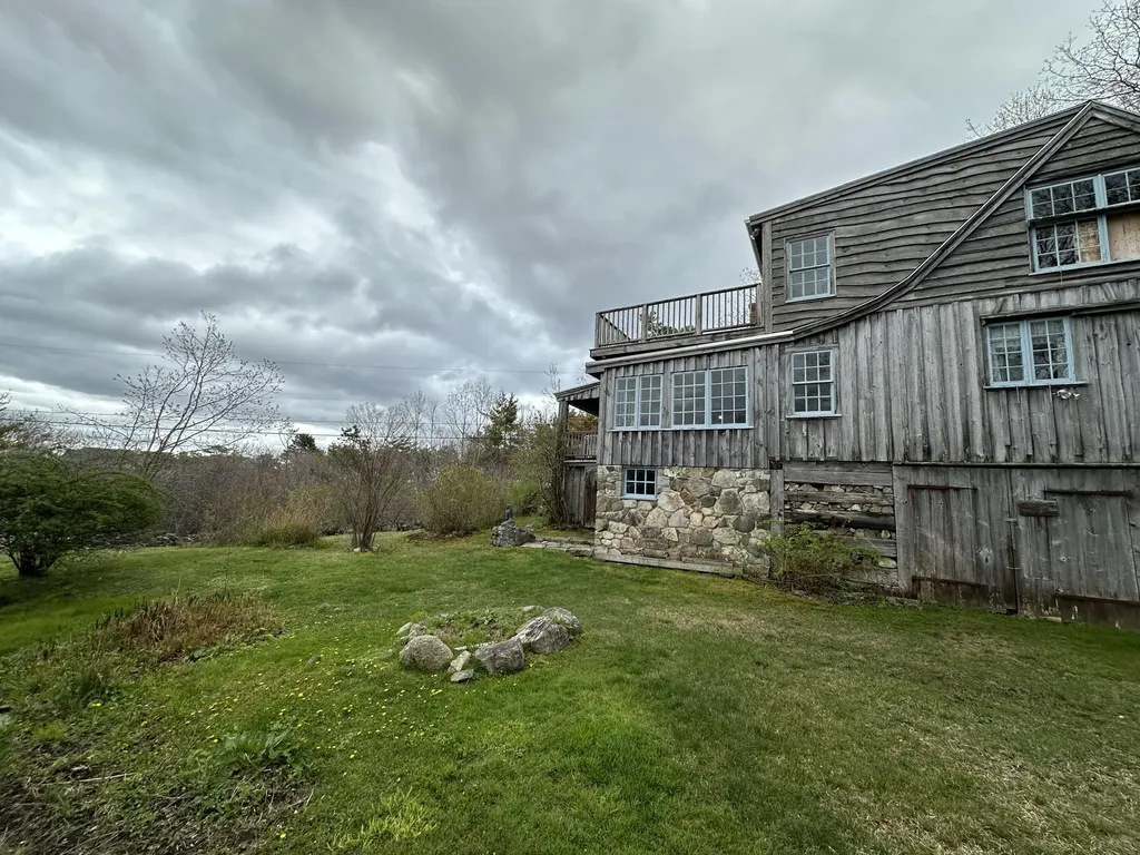 41 Circuit Road York ME 03902