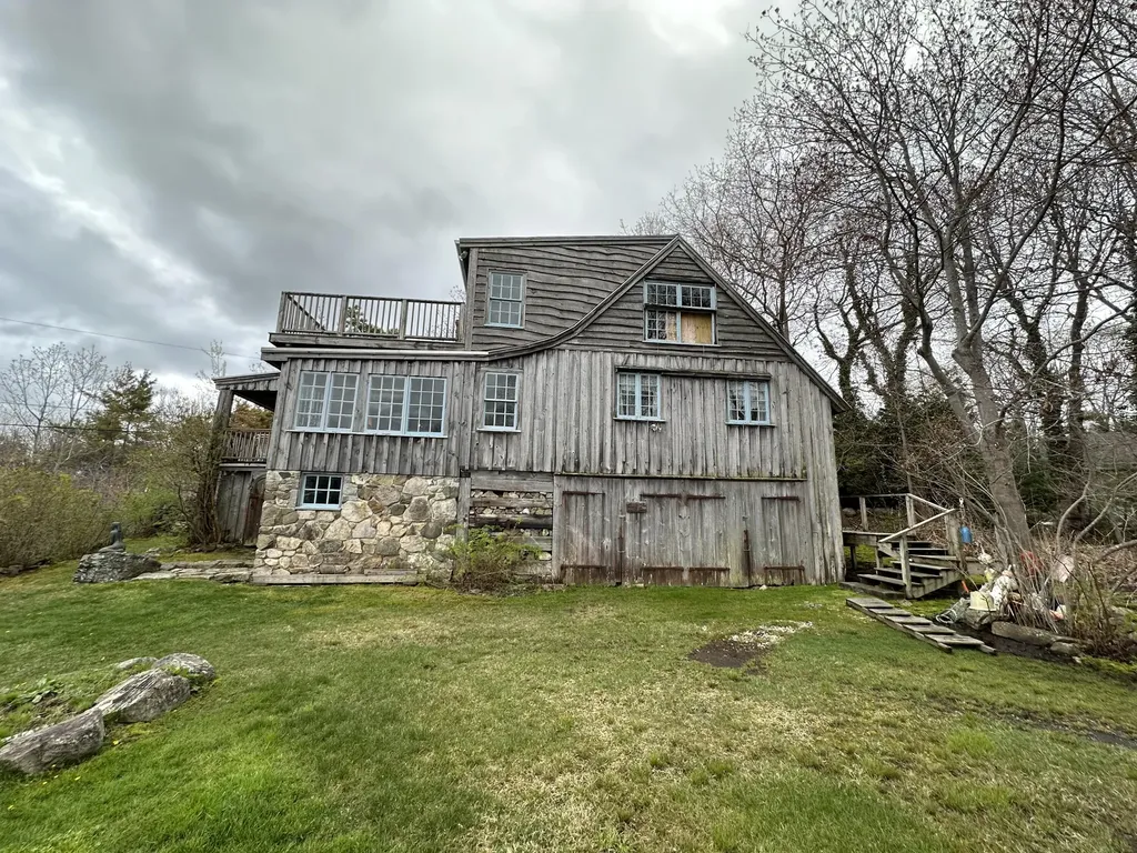 41 Circuit Road York ME 03902