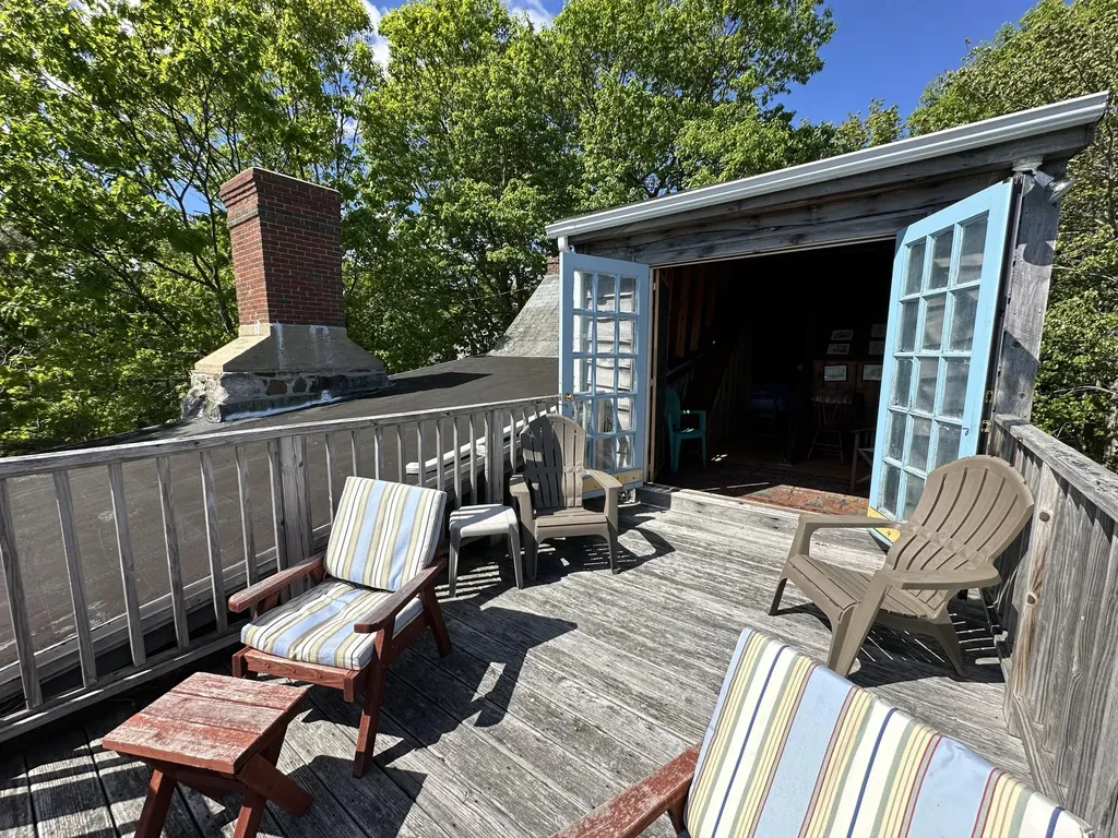 41 Circuit Road York ME 03902