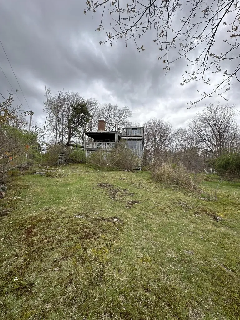 41 Circuit Road York ME 03902