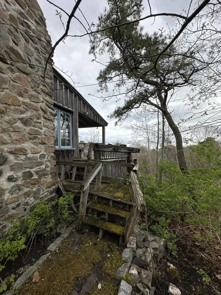 41 Circuit Road York ME 03902