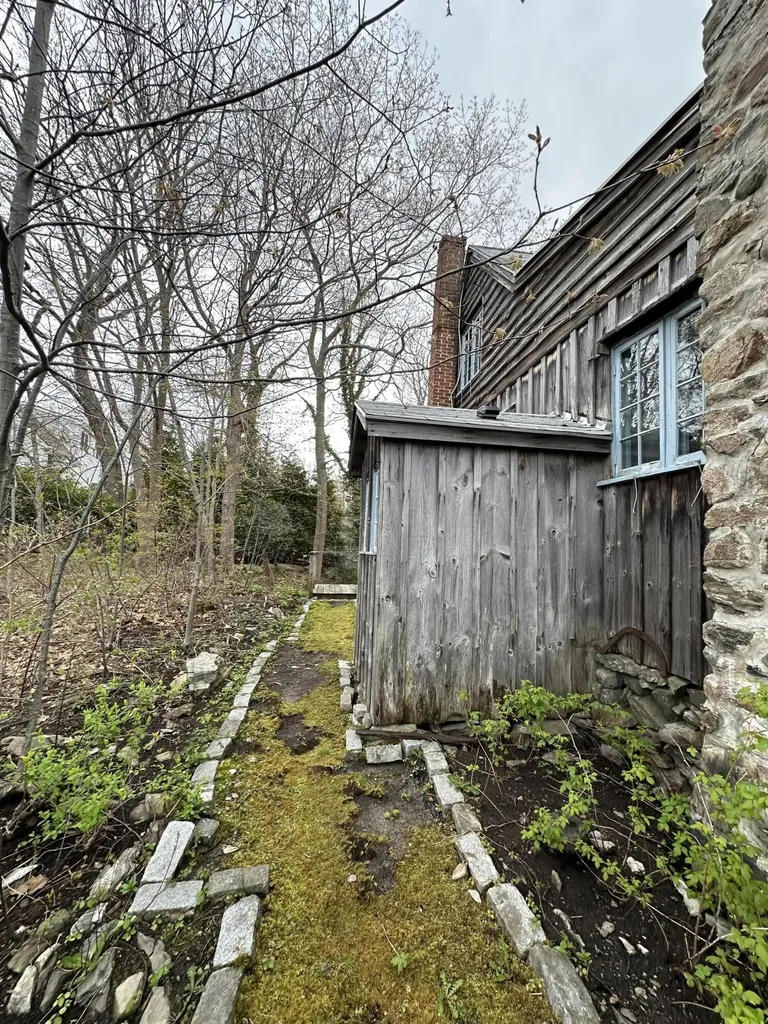 41 Circuit Road York ME 03902