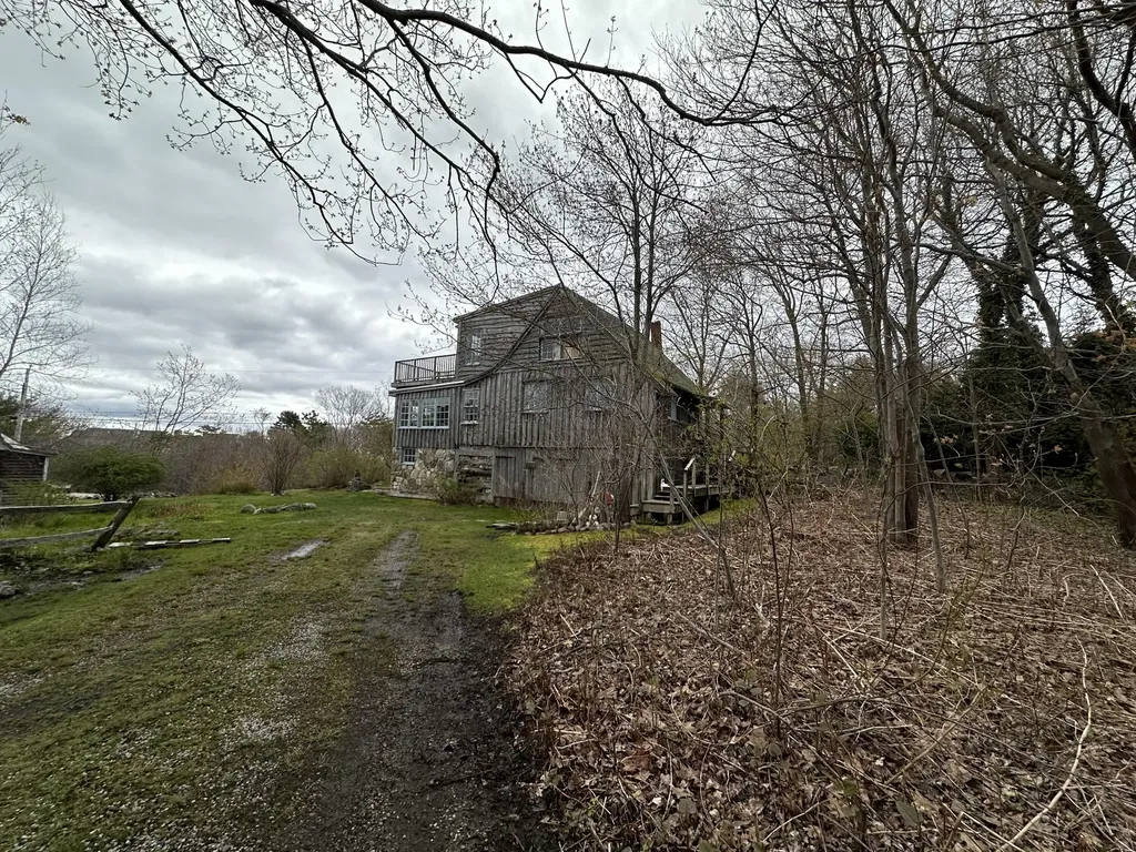41 Circuit Road York ME 03902