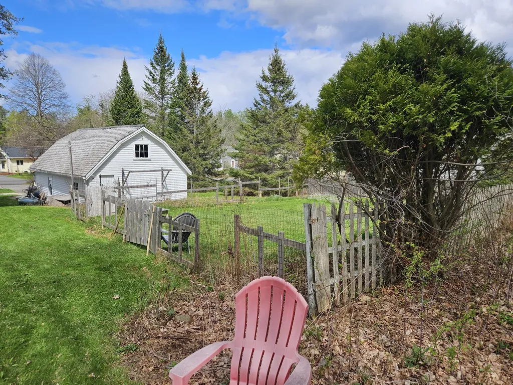 11 Spencer Street Orono ME 04473