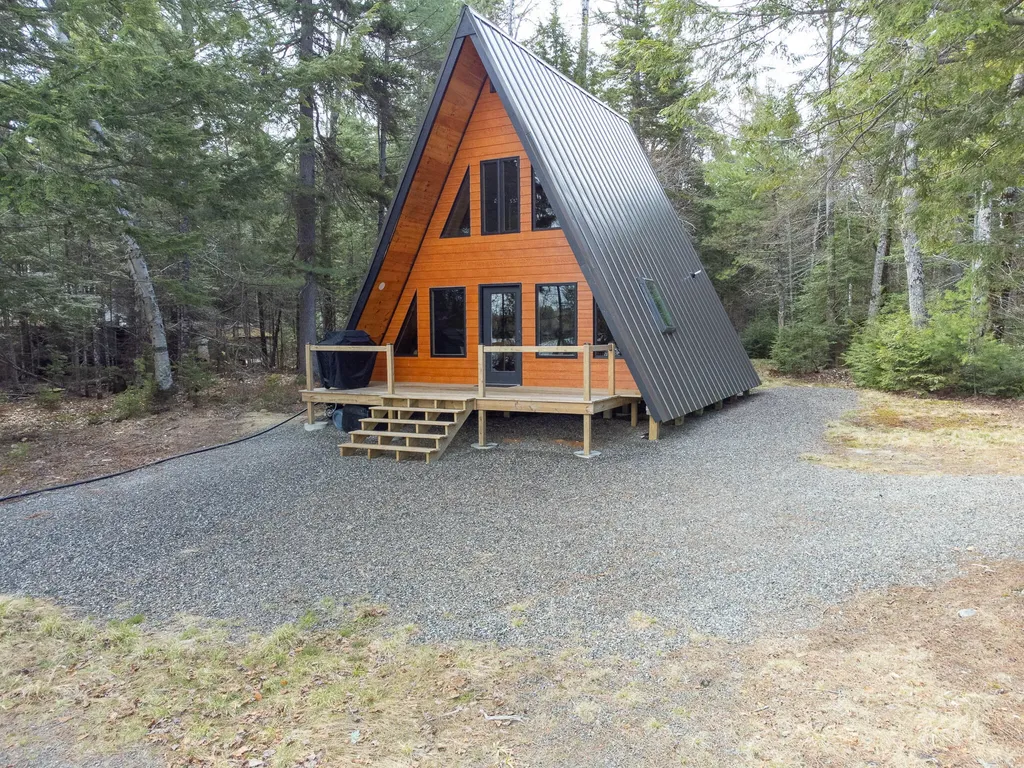 173 Evergreen Way T1 R8 Wels ME 04462