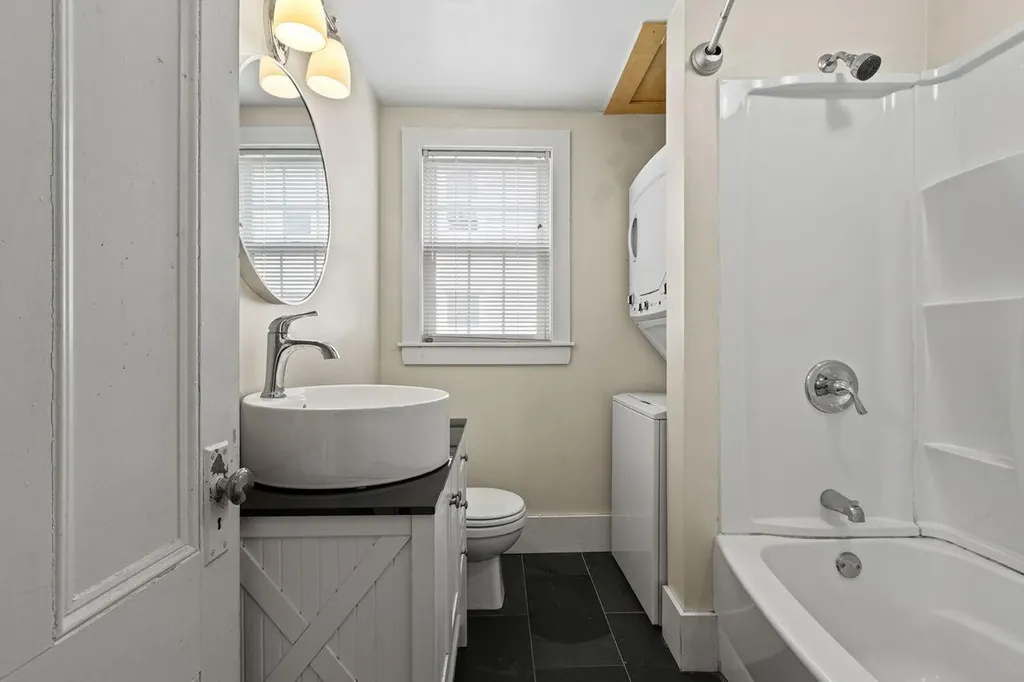 438-440 St. John Street Portland ME 04102