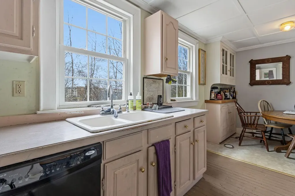 438-440 St. John Street Portland ME 04102
