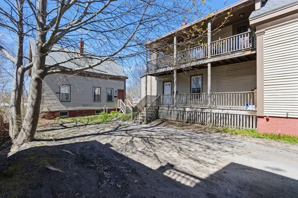 438-440 St. John Street Portland ME 04102