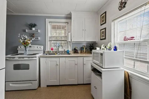 438-440 St. John Street Portland ME 04102