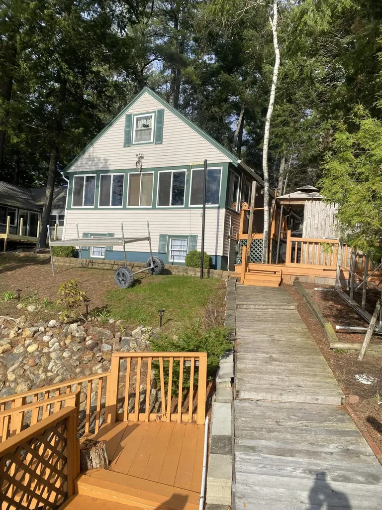 130 Williamson Road Manchester ME 04351