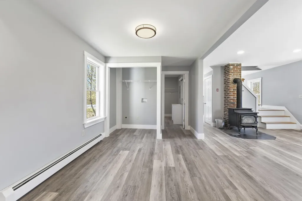 222 River Road Richmond ME 04357