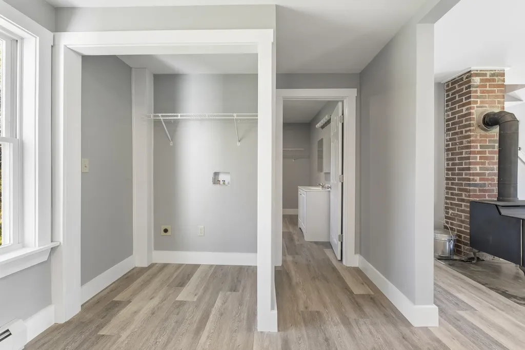 222 River Road Richmond ME 04357