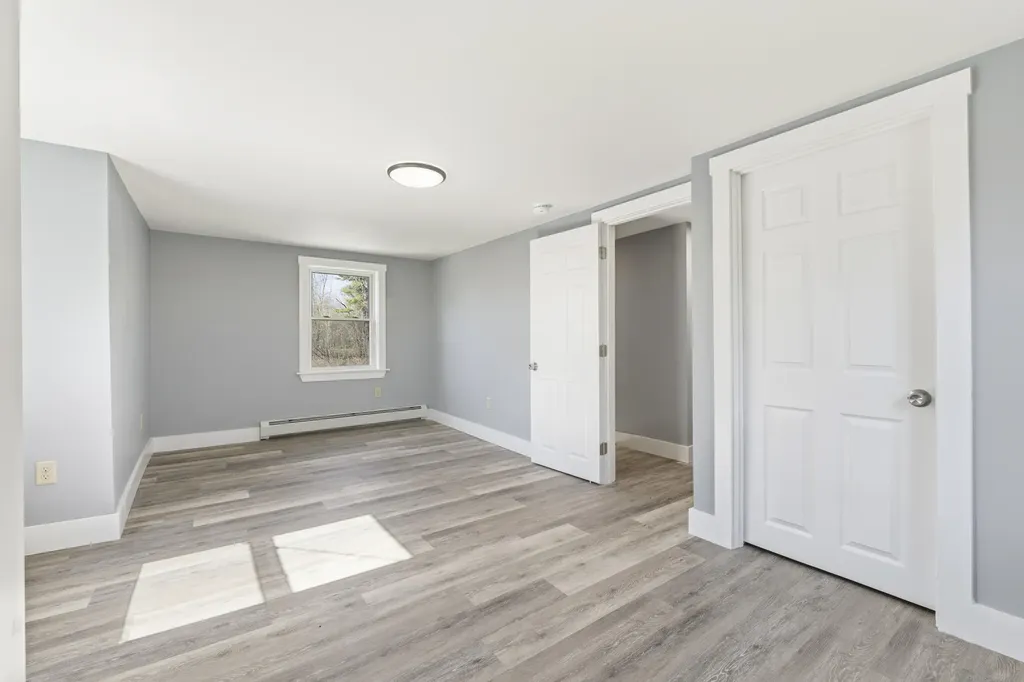 222 River Road Richmond ME 04357