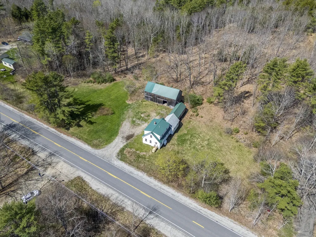 222 River Road Richmond ME 04357
