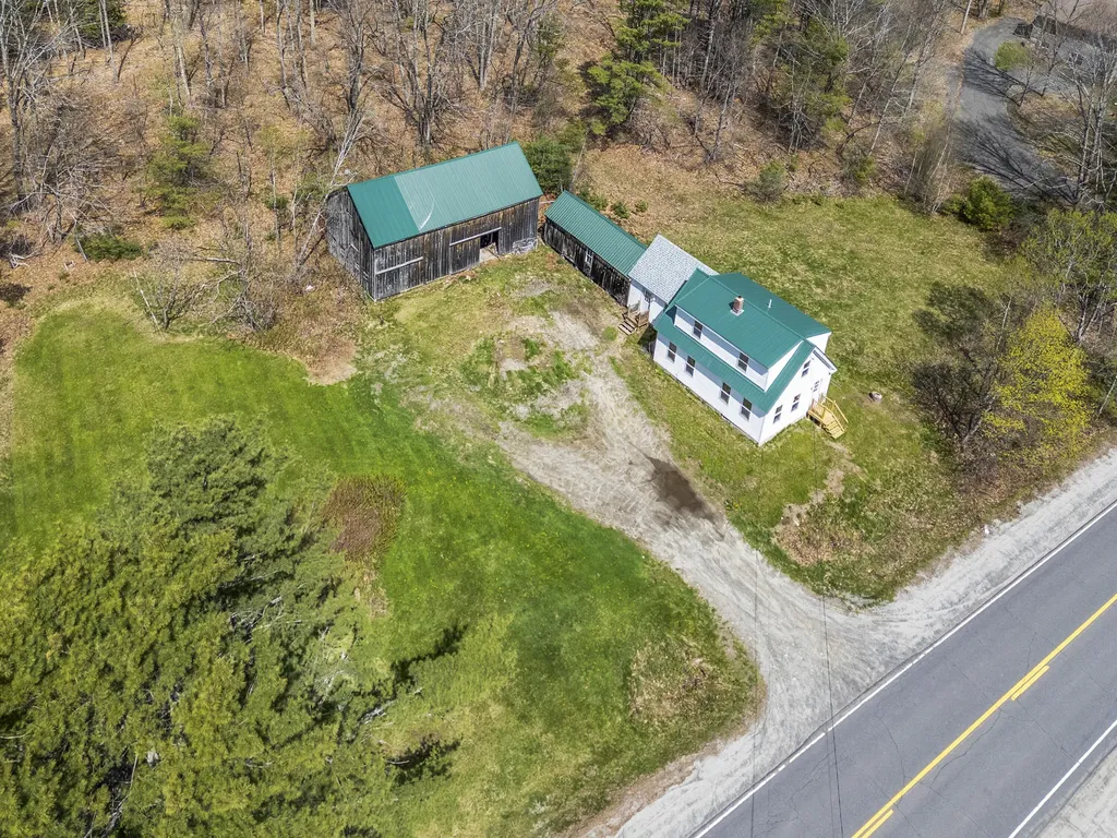 222 River Road Richmond ME 04357