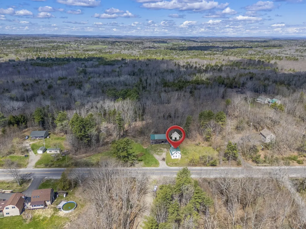222 River Road Richmond ME 04357