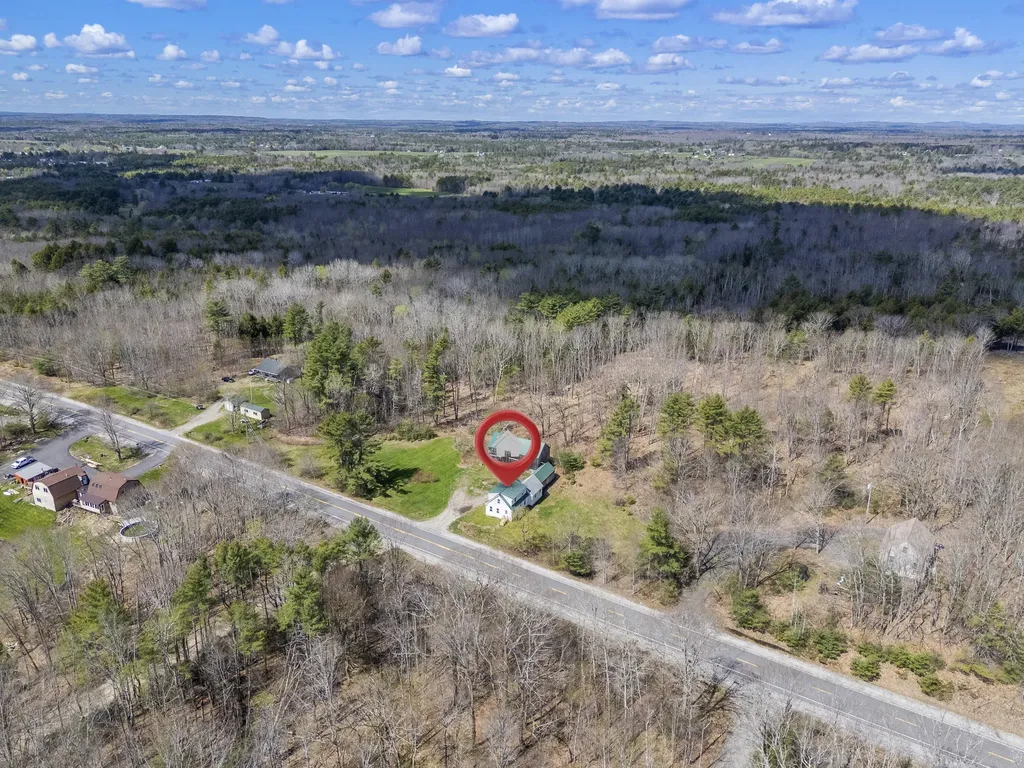 222 River Road Richmond ME 04357