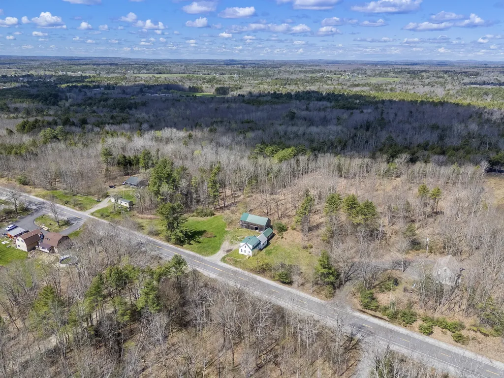 222 River Road Richmond ME 04357