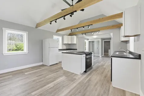 222 River Road Richmond ME 04357