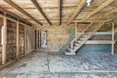 222 River Road Richmond ME 04357