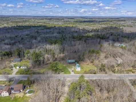 222 River Road Richmond ME 04357