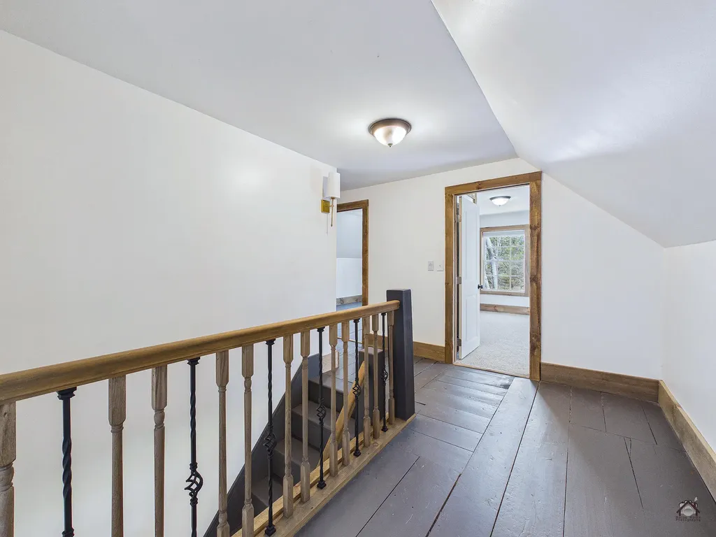 990 Pond Road Sidney ME 04330