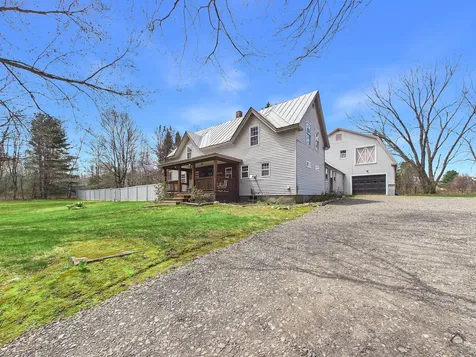 990 Pond Road Sidney ME 04330