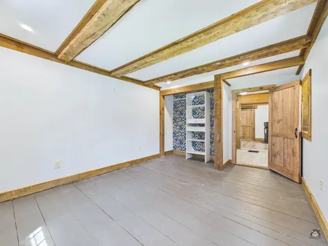 990 Pond Road Sidney ME 04330