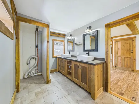 990 Pond Road Sidney ME 04330