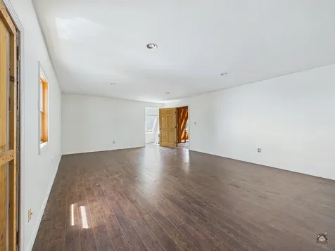 990 Pond Road Sidney ME 04330