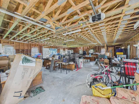 990 Pond Road Sidney ME 04330