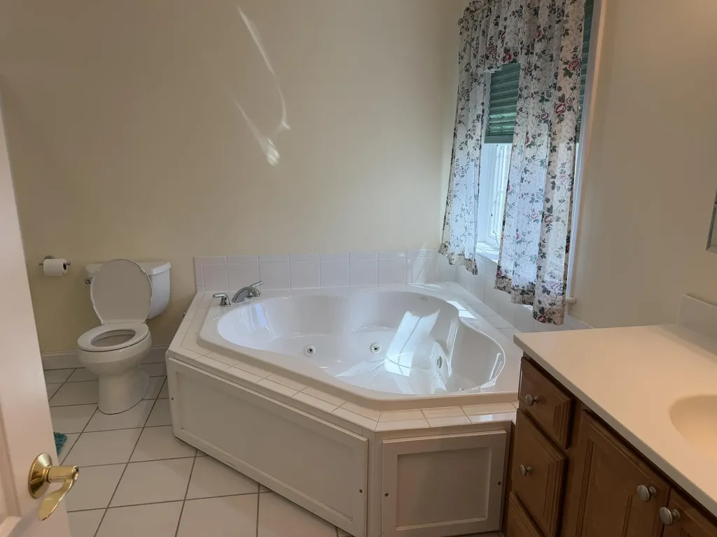 51 Riverside Drive Alfred ME 04002