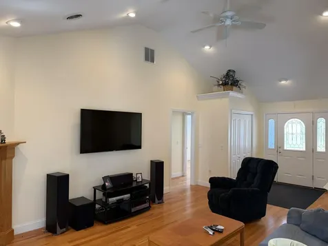 51 Riverside Drive Alfred ME 04002