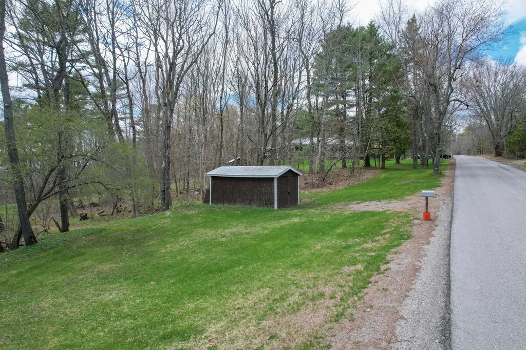 1571 River Road Bucksport ME 04416