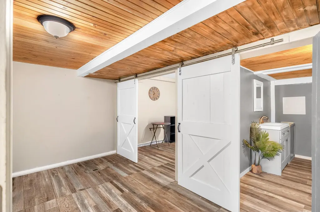 30 Hilliard Street Old Town ME 04468