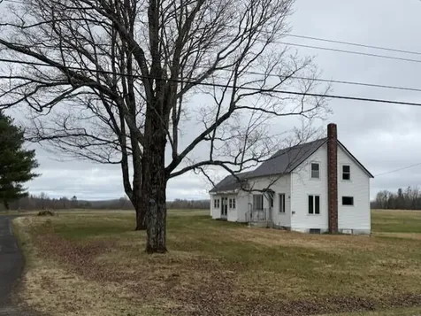 206 E Plantation Road Blaine ME 04734