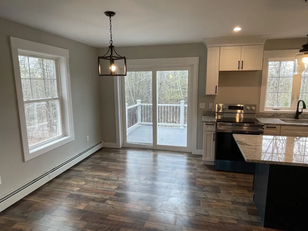 201 Dunton Road Naples ME 04055