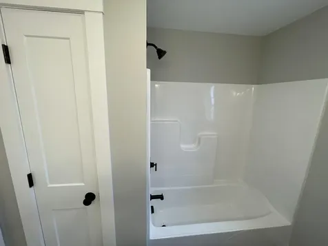 201 Dunton Road Naples ME 04055
