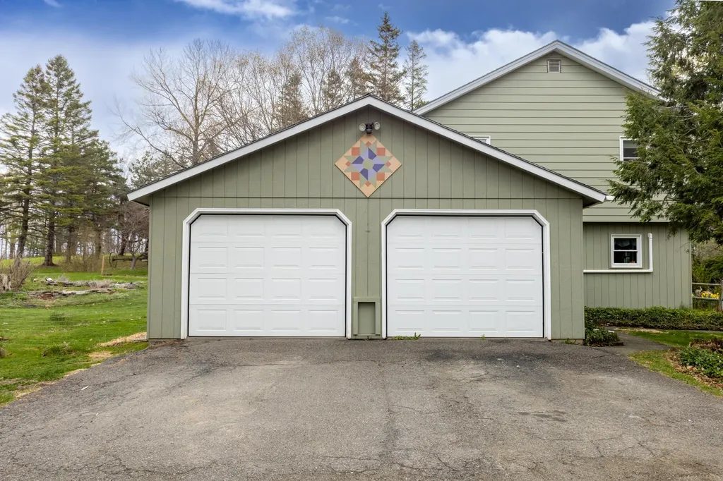 85 Norton Hill Road Dover-foxcroft ME 04426