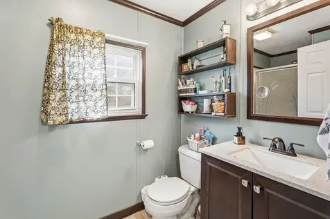 12 Merryman Road Glenburn ME 04401