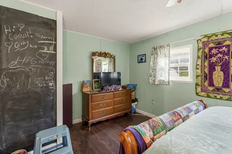12 Merryman Road Glenburn ME 04401