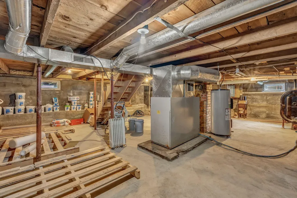 3237 Broadway Glenburn ME 04401