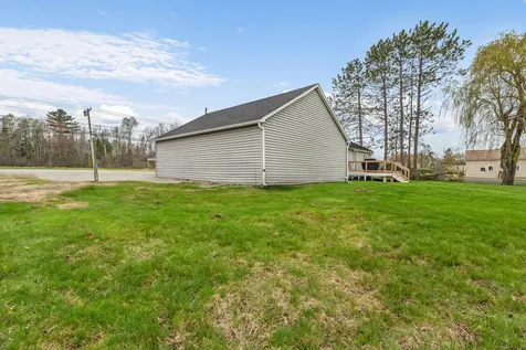 3237 Broadway Glenburn ME 04401