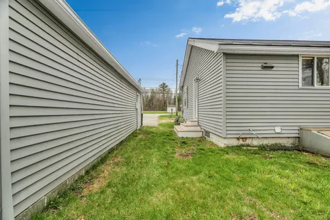 3237 Broadway Glenburn ME 04401