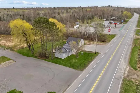 3237 Broadway Glenburn ME 04401